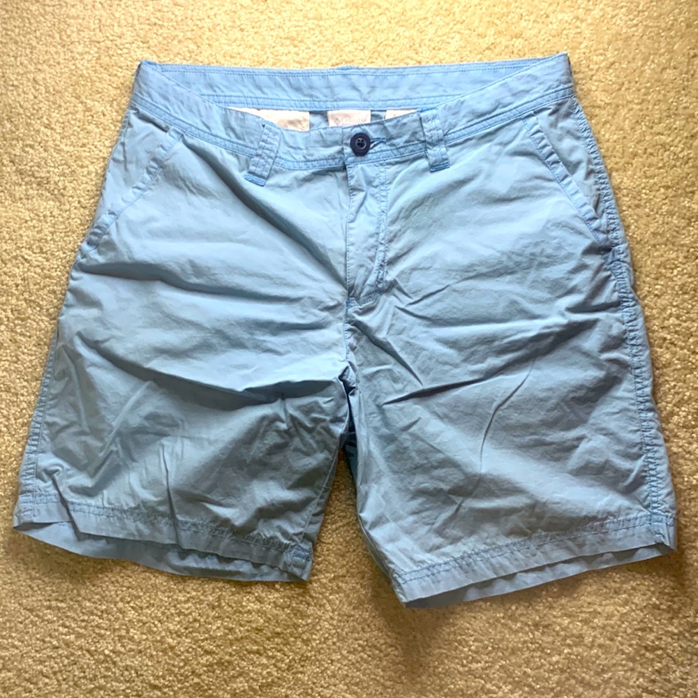 Men’s 32W x 8L Baby Blue Columbia Shorts